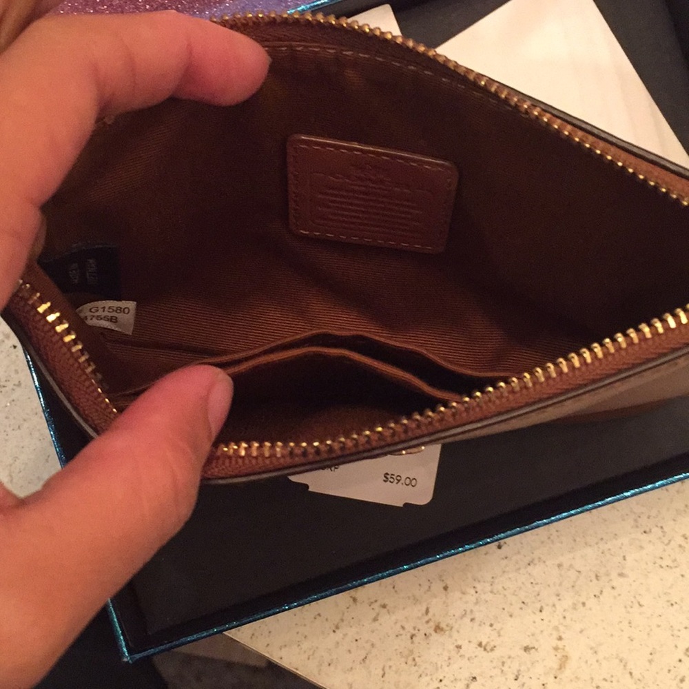 Two Coach wristlets - Picture 4 of 8